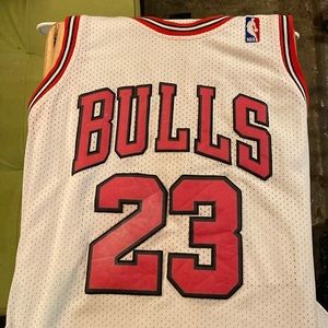 bulls jordan jersey